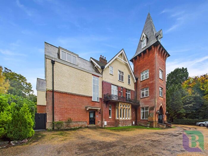 1 Bedroom Flat To Rent In The Knoll, Aspley Heath, Milton Keynes, MK17