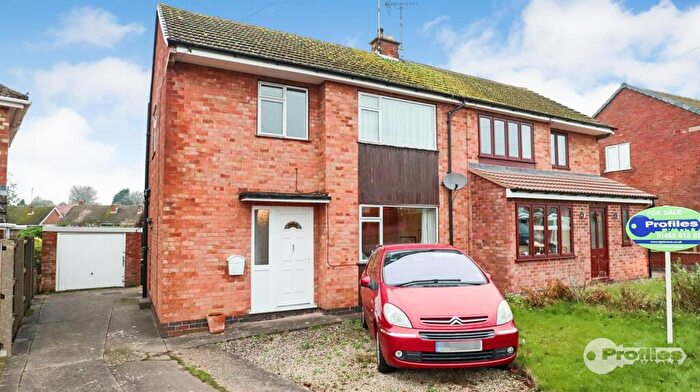 3 Bedroom Semi Detached House For Sale In Oakdale Road, Earl Shilton, Leicester, LE9