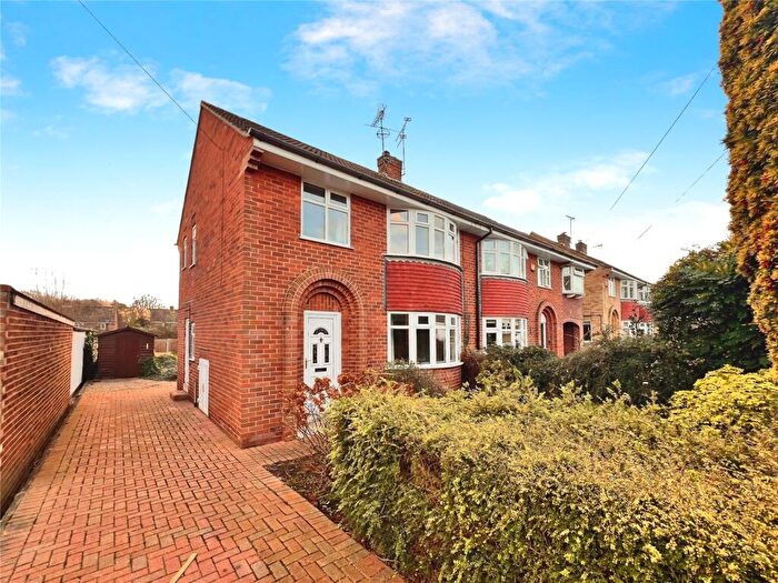 3 Bedroom Semi-Detached House For Sale In The Lawns, Rolleston-on-Dove, Burton-on-Trent, Staffordshire, DE13