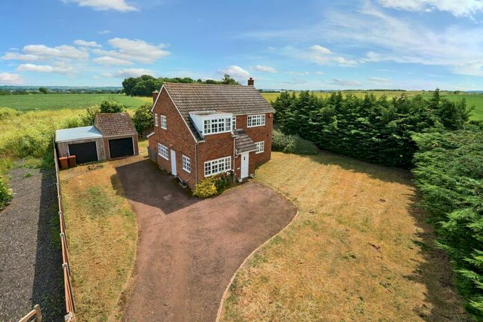 3 Bedroom Detached House For Sale In Pirton Road, Holwell, Hitchin, SG5