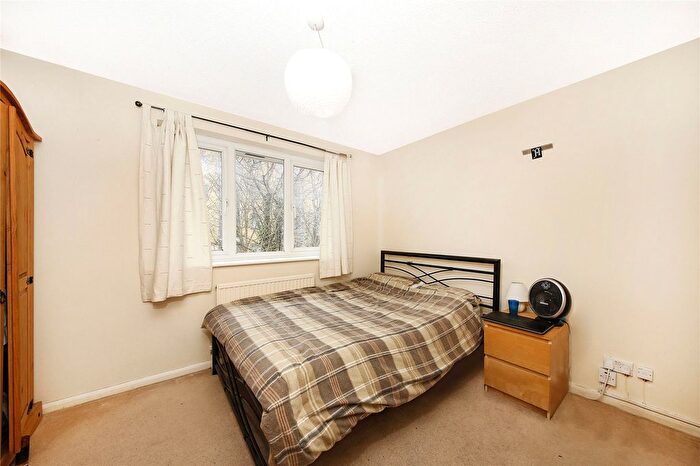 2 Bedroom End Of Terrace House To Rent In Crosslet Vale, Greenwich, SE10