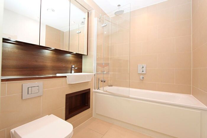 2 Bedroom Apartment For Sale In Surrey Quays Road, London, SE16