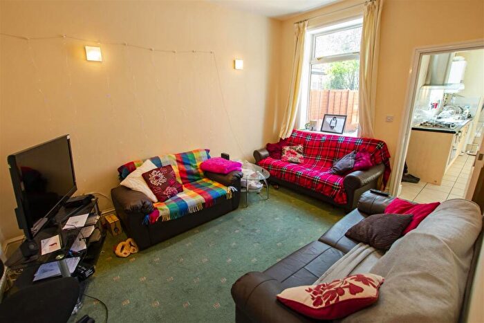 7 Bedroom House To Rent In Heeley Road, Birmingham, West Midlands, B29