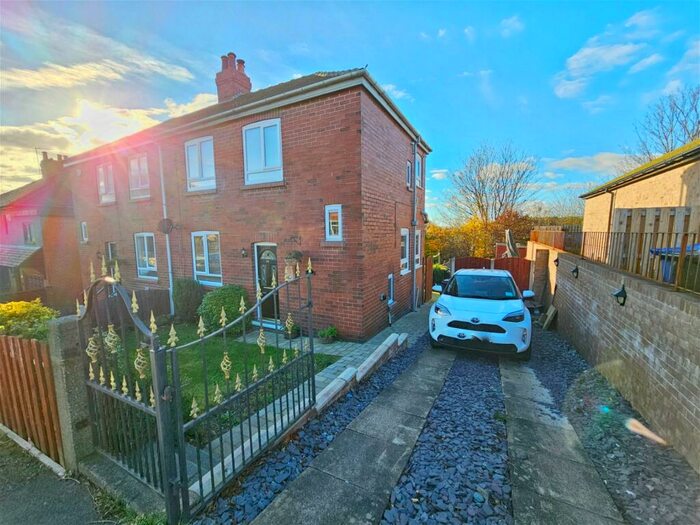 2 Bedroom Semi-Detached House For Sale In Greenside Estate, Shafton, Barnsley, S72