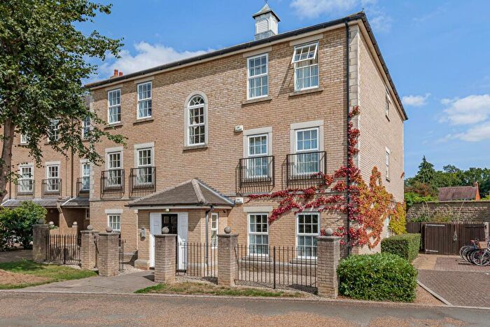 2 Bedroom Apartment To Rent In St Georges Manor, Mandelbrote Drive, Oxford, OX4