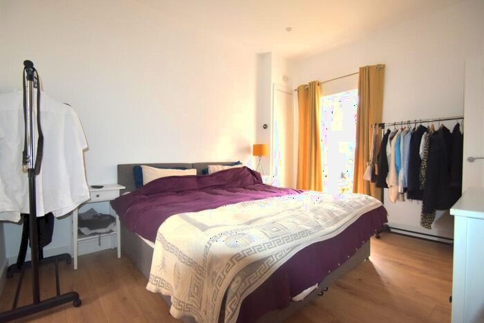 1 Bedroom Flat To Rent In Victoria Road South, Southsea, PO5