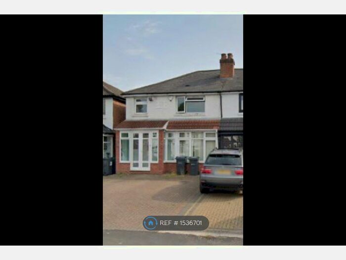 3 Bedroom Semi-Detached House To Rent In Solihull Lane, Birmingham, B28