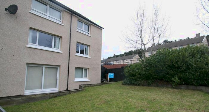 2 Bedroom Flat To Rent In Firrhill Drive, Edinburgh, EH13