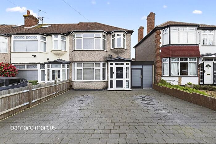 3 Bedroom End Of Terrace House For Sale In Molesey Drive, Cheam, Sutton, SM3