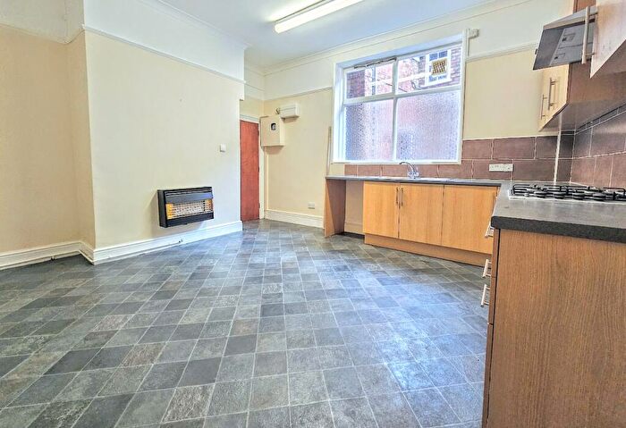1 Bedroom Flat For Sale In Chequergate, Louth, LN11