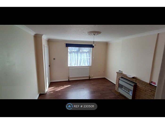 3 Bedroom Terraced House To Rent In The Green, Chelmsford, CM1