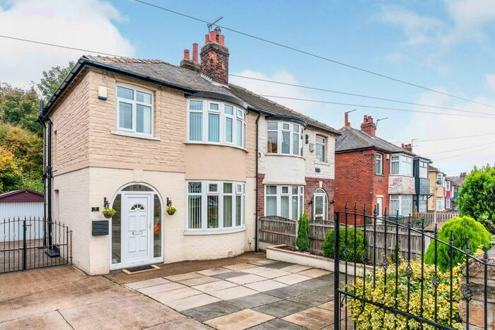 3 Bedroom House To Rent In Selby Road, Leeds, LS9