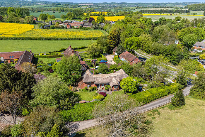 4 Bedroom Detached House For Sale In Worldham Hill, East Worldham, GU34