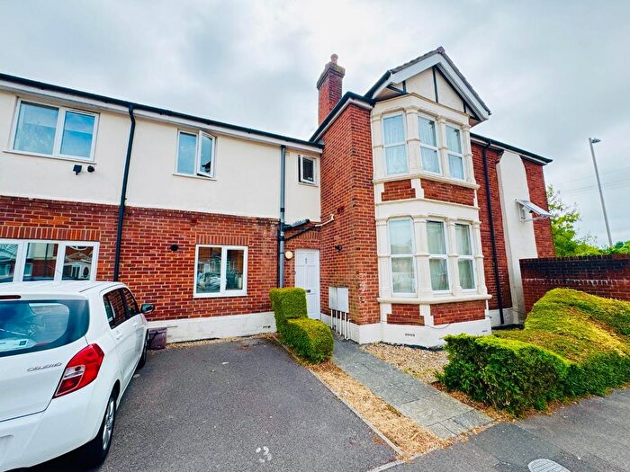 1 Bedroom Flat To Rent In Causton Gardens, Eastleigh, SO50