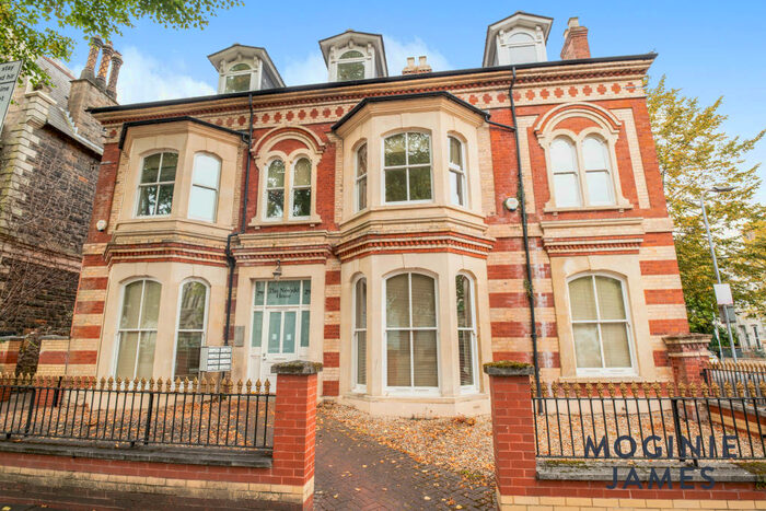 2 Bedroom Flat To Rent In Plasnewydd House, Cardiff, CF24