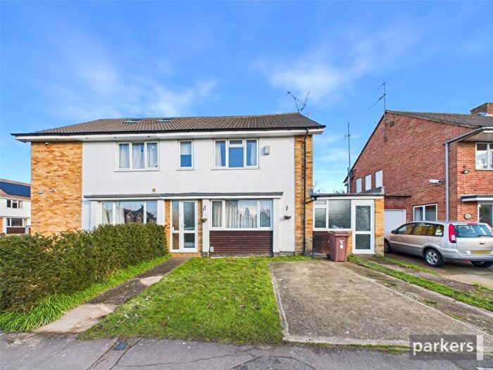4 Bedroom Semi Detached House To Rent In Allendale Road, Earley, Reading, RG6