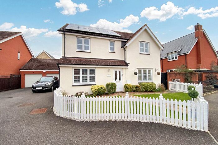 4 Bedroom Detached House For Sale In Pear Tree Way, Wellington, Somerset, TA21