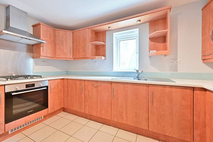 3 Bedroom Flat To Rent In Fentiman Way, South Harrow, Harrow, HA2