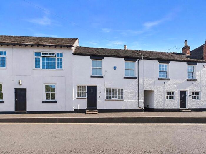 3 Bedroom Cottage For Sale In The Square, Mickleover, DE3