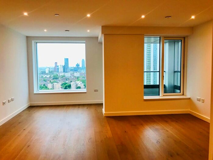 Studio To Rent In Deacon Street, London, SE17