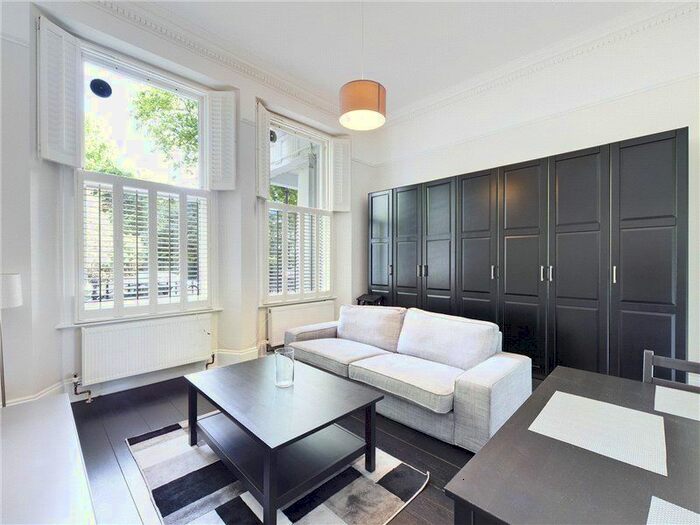 1 Bedroom Flat To Rent In Courtfield Gardens, South Kensington, London, SW5