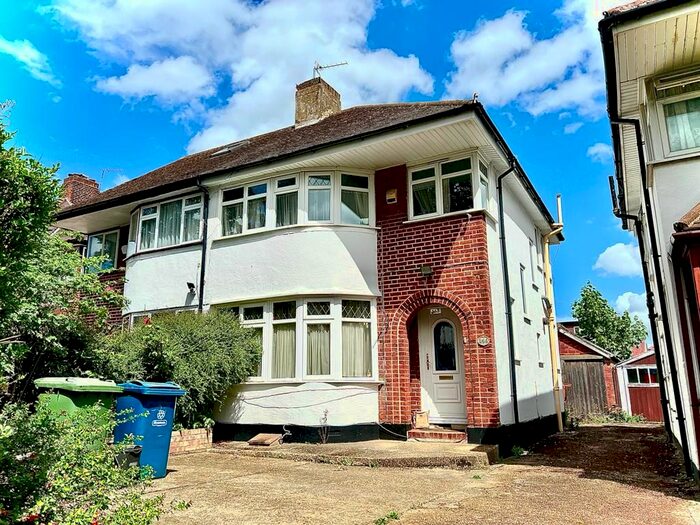 3 Bedroom Semi-Detached House To Rent In Kenton Lane, Harrow, HA3