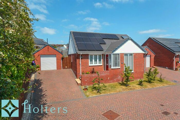 2 Bedroom Detached Bungalow For Sale In Highnam Crescent, Clee Hill, Ludlow, SY8