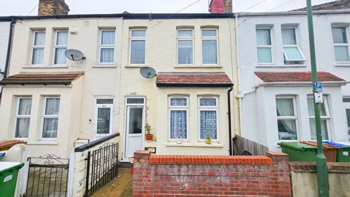 2 Bedroom Terraced House To Rent In Overton Road, London, SE2