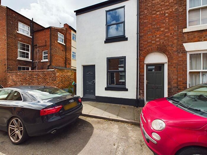 2 Bedroom End Of Terrace House For Sale In Walter Street, Newtown, CH1