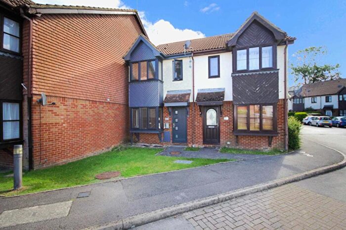1 Bedroom Cluster House To Rent In Orchard Close, Wokingham, RG40