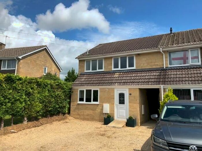 3 Bedroom End Of Terrace House To Rent In Aldsworth Close, Fairford, GL7