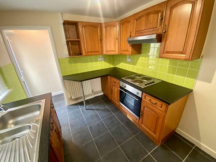 3 Bedroom Property To Rent In Pegler Street, Brynhyfryd, Swansea, SA5