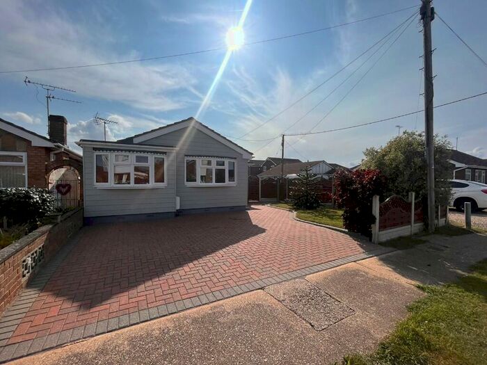 2 Bedroom Detached Bungalow To Rent In Roggel Road, Canvey Island, Essex, SS8