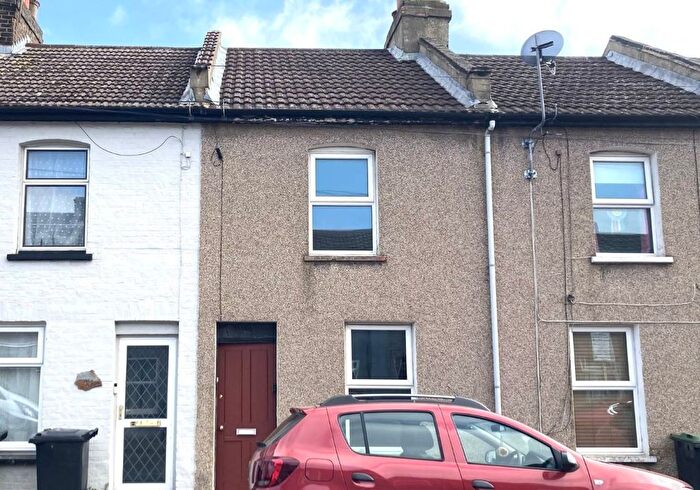 2 Bedroom Terraced House For Sale In Rural Vale, Northfleet, Gravesend, Kent, DA11