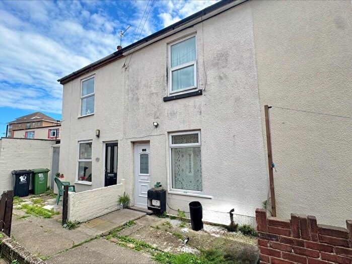 2 Bedroom Terraced House For Sale In Mill Road, Cobholm, Great Yarmouth, NR31