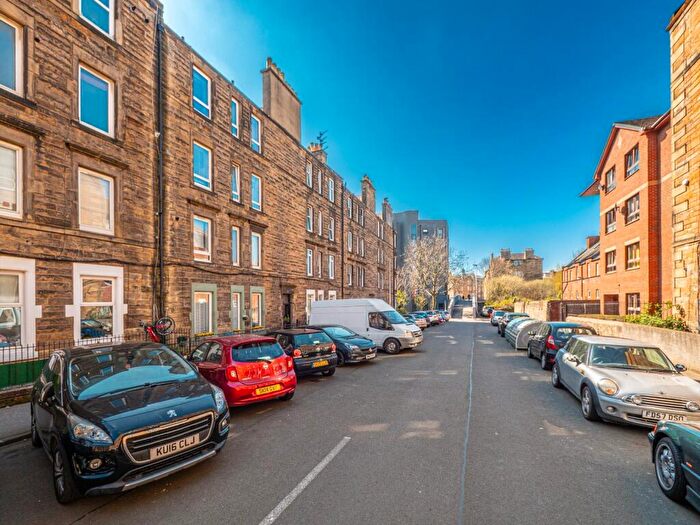1 Bedroom Flat To Rent In Albion Terrace, Edinburgh, EH7