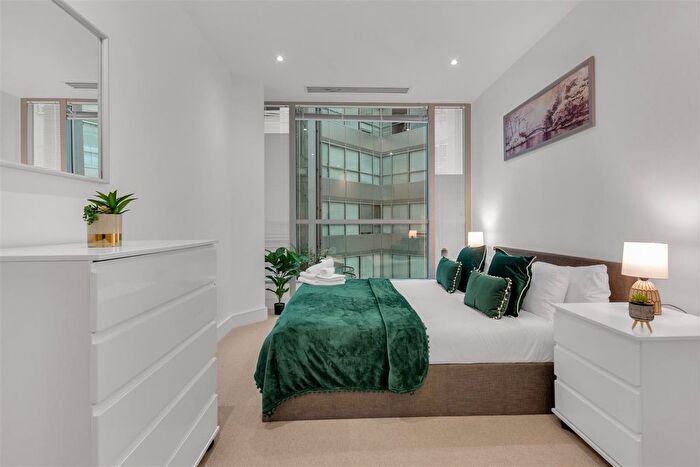 1 Bedroom Flat To Rent In Staines Road, Hounslow, TW3