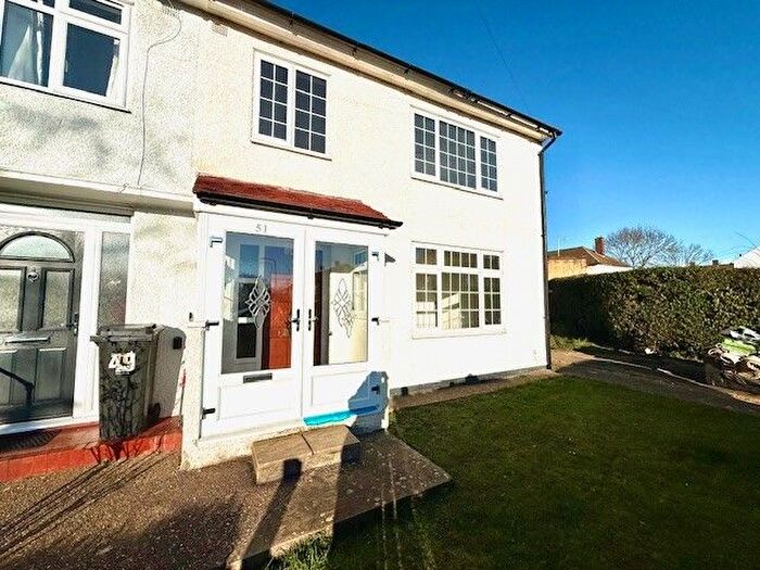 3 Bedroom Property To Rent In Arrowsmith Road, Chigwell, IG7