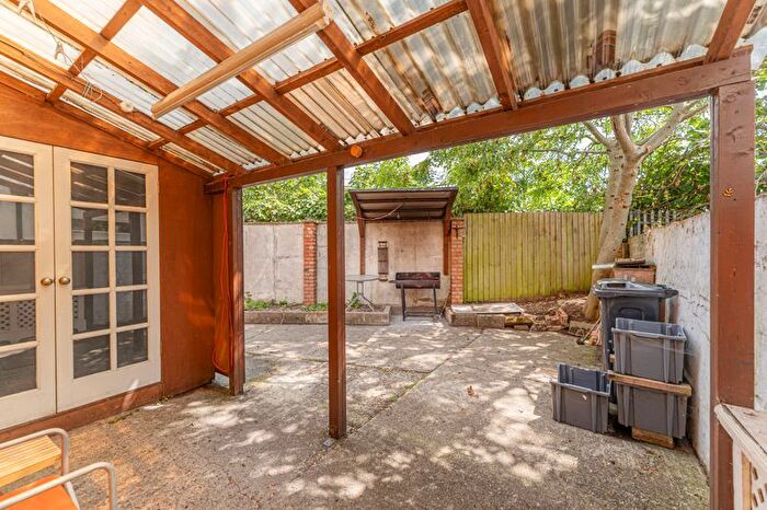 4 Bedroom Detached House For Sale In Scotland Green Road North, Enfield, EN3