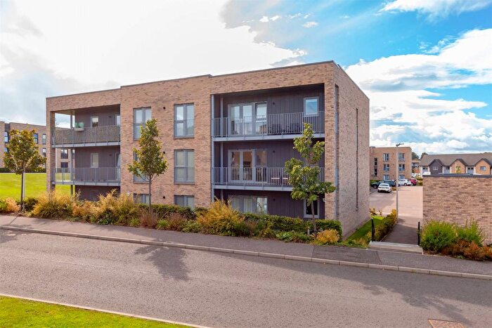 2 Bedroom Flat For Sale In Flat, Poppy Cruick, Cammo, Edinburgh, Midlothian, EH4