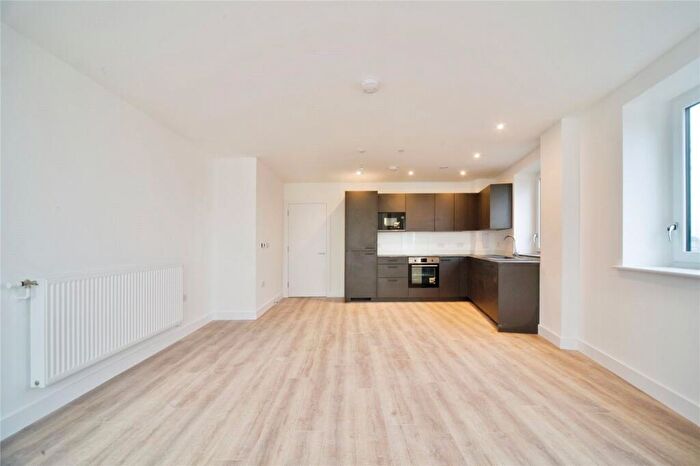 2 Bedroom Flat For Sale In Pintail Heights, The Hyde, London, NW9
