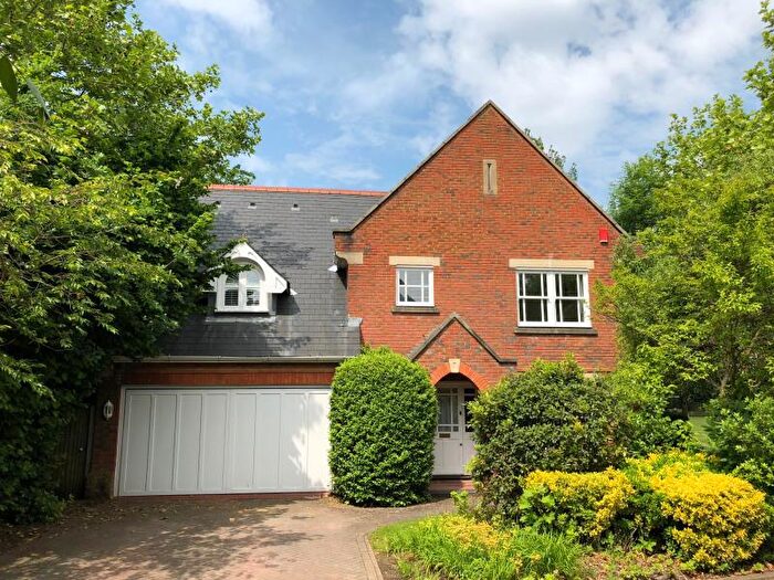 4 Bedroom Terraced House To Rent In Upper Walk, Virginia Park, GU25