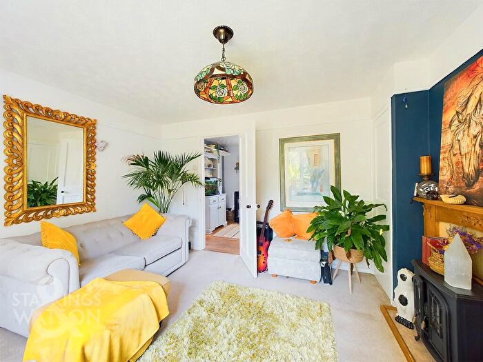 2 Bedroom Semi-Detached Bungalow For Sale In Green Lane, Tivetshall St. Margaret, Norwich, NR15