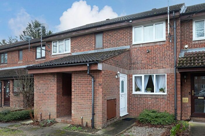 1 Bedroom Maisonette For Sale In River Leys, Swindon Village, Cheltenham, GL51