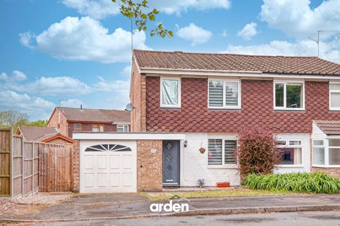 3 Bedroom Semi Detached House For Sale In Blakemere Close, Redditch, B98