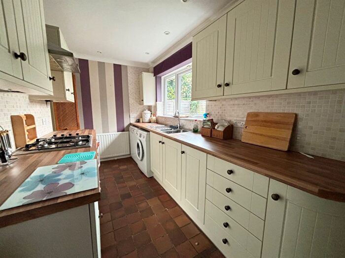 2 Bedroom Detached Bungalow For Sale In Balingdon Lane, Linton, Cambridge, CB21