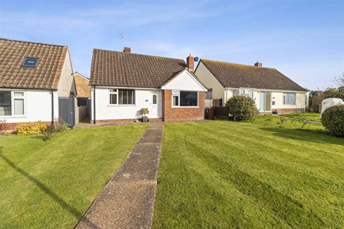 2 Bedroom Detached Bungalow For Sale In Went Hill Gardens, Eastbourne, BN22