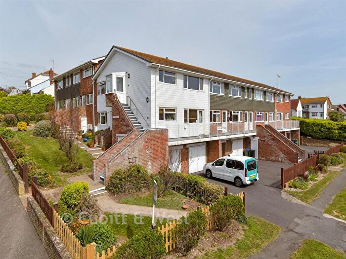 2 Bedroom Flat For Sale In Bannings Vale, Saltdean, East Sussex, BN2