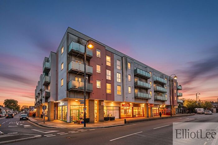 2 Bedroom Flat To Rent In Fairfield Road, Yiewsley, UB7