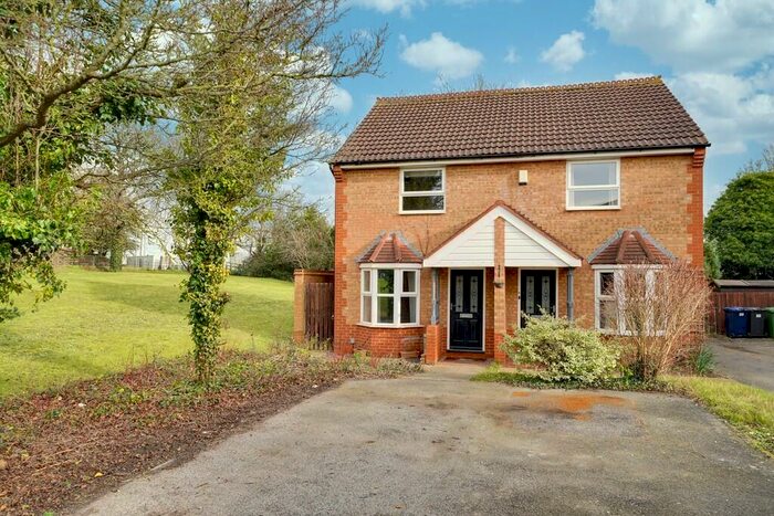 2 Bedroom Semi-Detached House To Rent In Lodge Close, Huntingdon, PE29